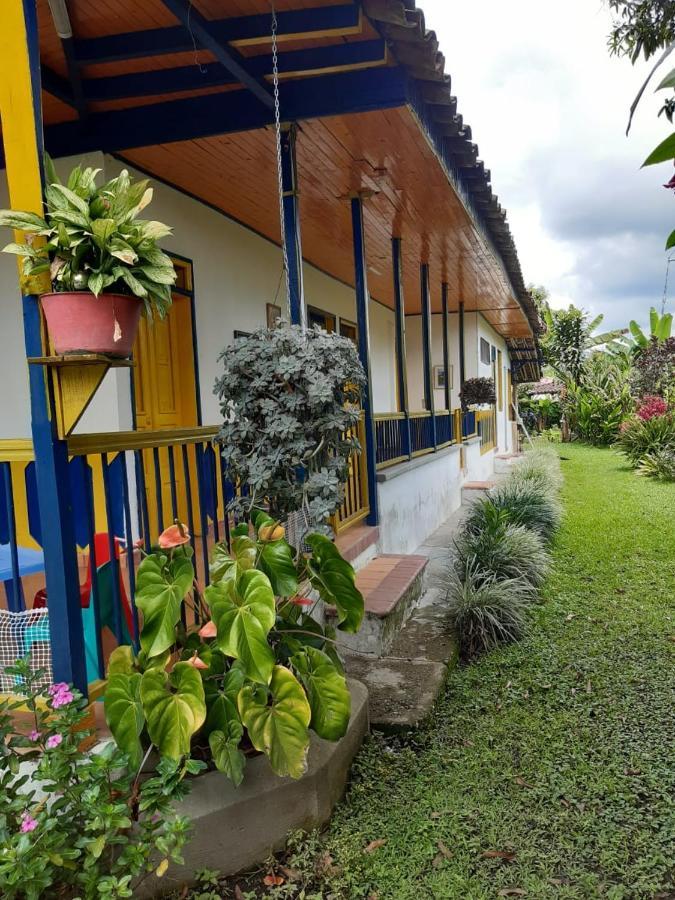 Casa Finca Villa Luz A 800 Mts Del Parque Del Cafe Монтенегро Екстер'єр фото