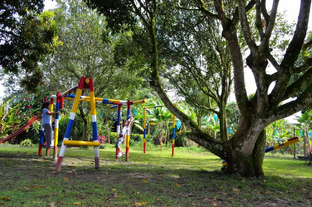 Casa Finca Villa Luz A 800 Mts Del Parque Del Cafe Монтенегро Екстер'єр фото
